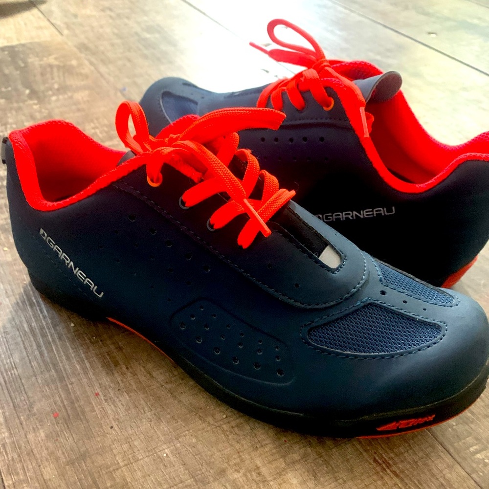 Louis Garneau Cycling shoes and Terry gloves